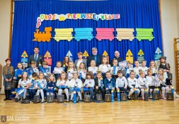 Uroczystość pasowania uczniów klasy pierwszej połączona z obchodami 130-lecia szkoły